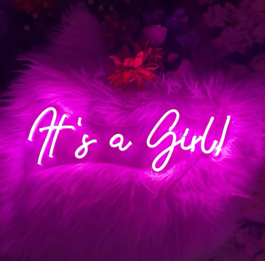 Это девочка.