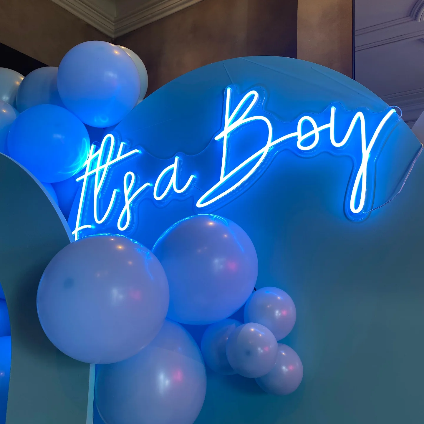 It's a Boy ლურჯი ნეონი გენდერული წვეულებისთვის
